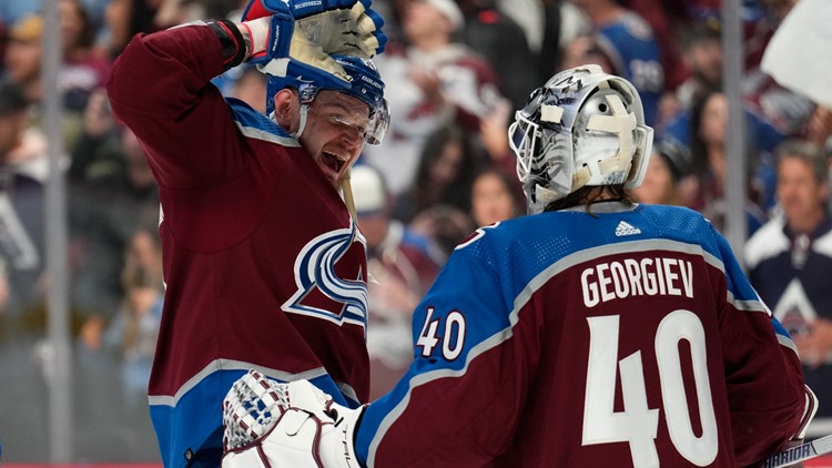 Epic hockey at Ball Arena: Avalanche, Maple Leafs treat crowd of