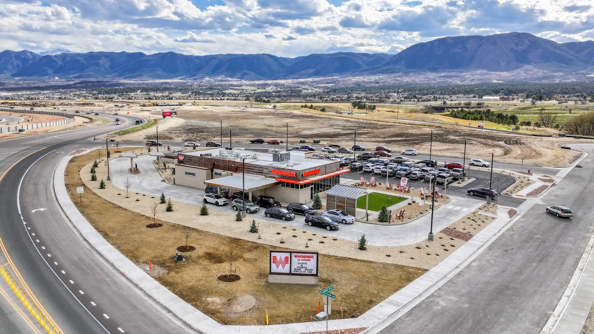 Whataburger is continuing its growth in Colorado with a new restaurant south of Denver in Monument.