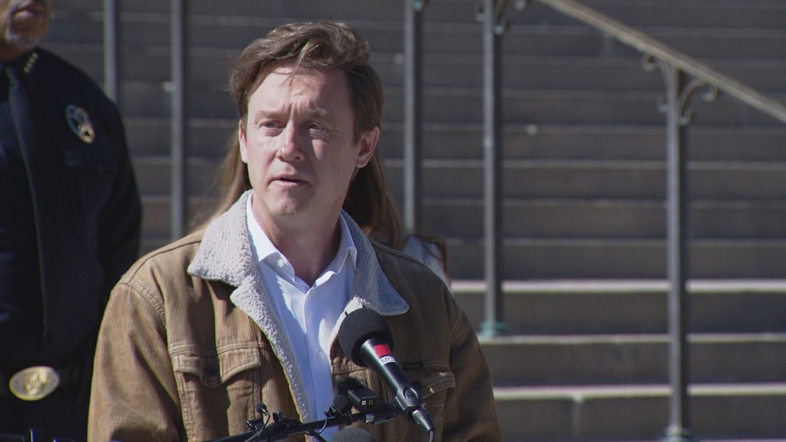 Denver mayor announces executive order banning ICE from city property