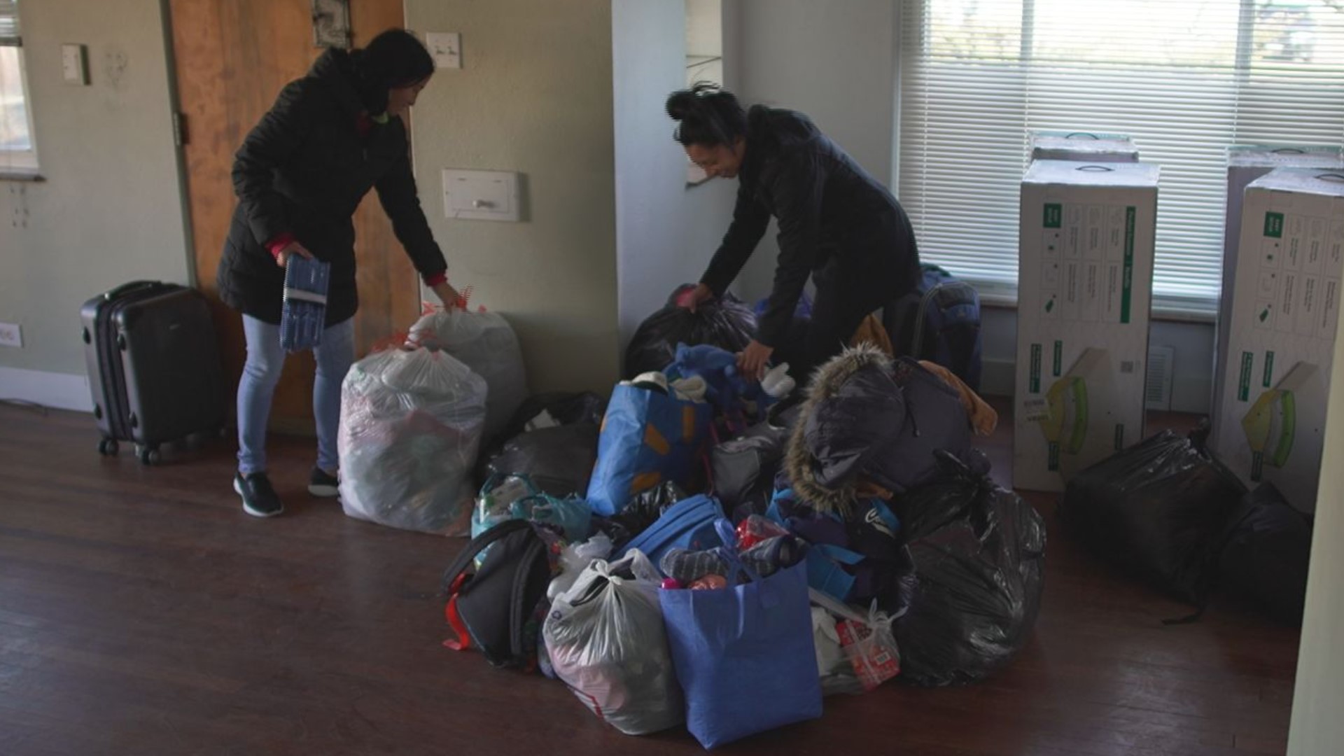 Migrant families begin to find housing stability in Denver | 9news.com