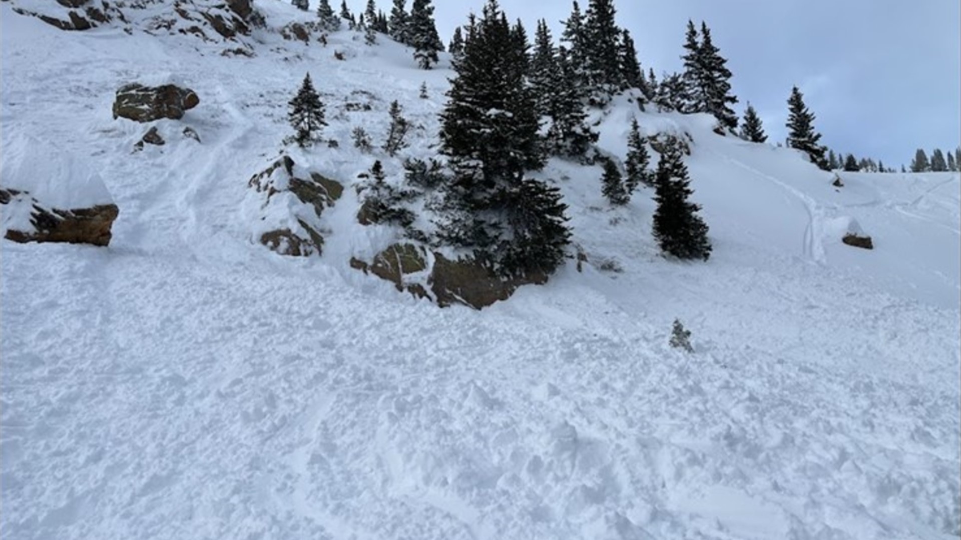 Backcountry skier injured in avalanche on Berthoud Pass | 9news.com