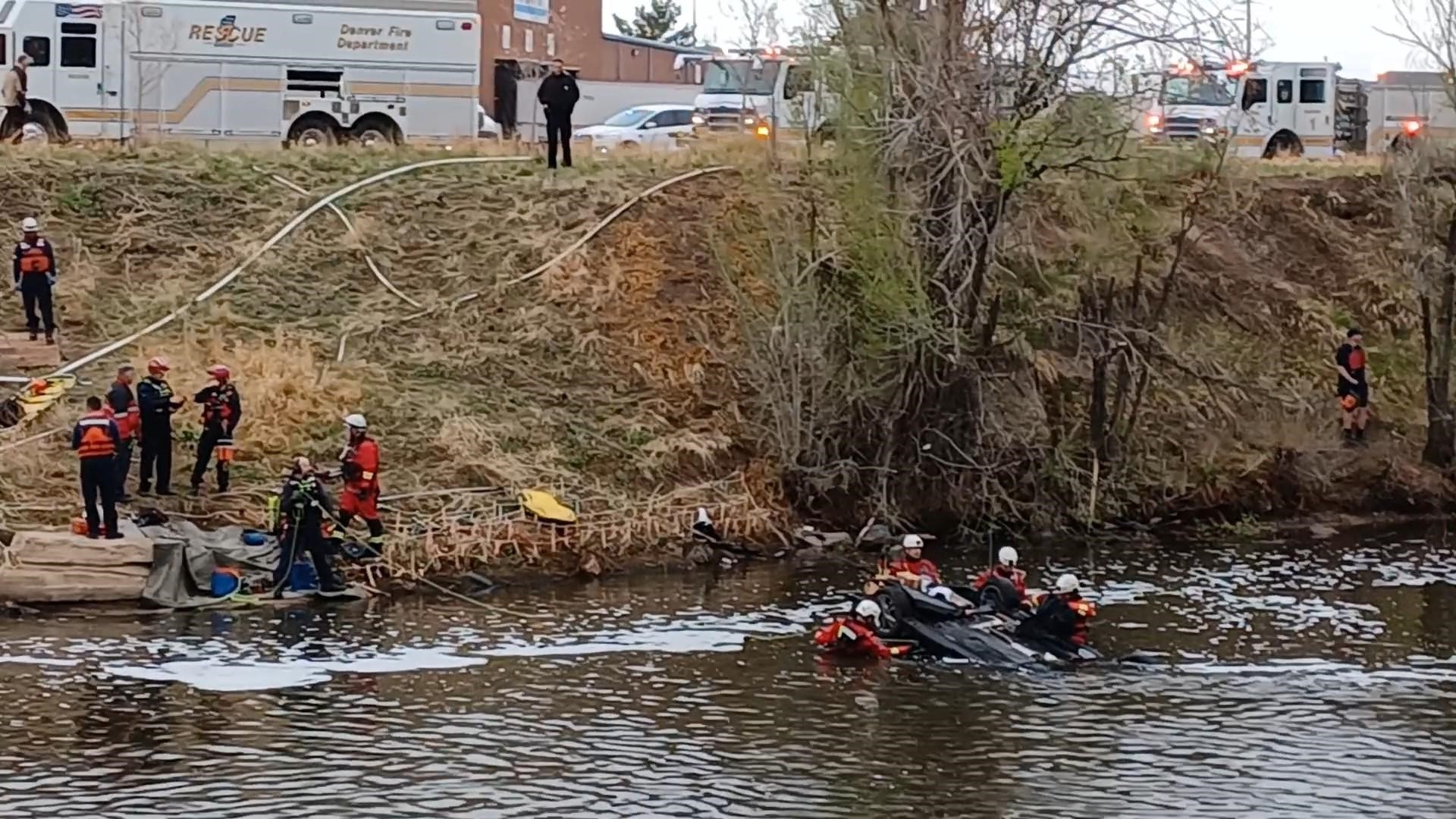 Police investigate fatal crash into South Platte River | 9news.com