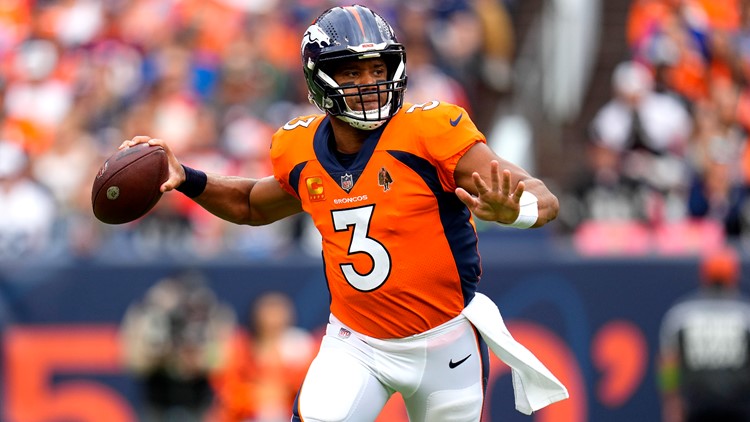 Broncos lose to Raiders 17-16