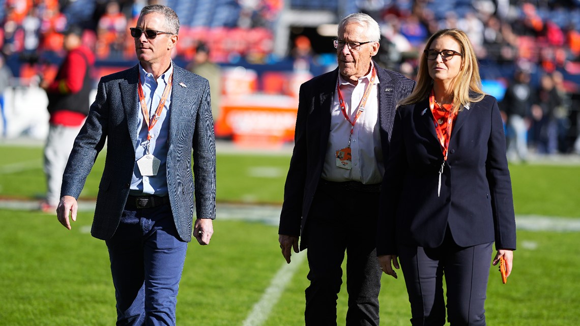 Broncos Fans Left Early and TV Anchors Apologized After a Dismal Game