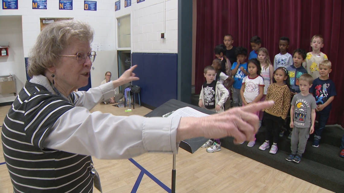 Mrs. Merrick Roma Aurora elementary school teacher retiring after 53 years | 9news.com