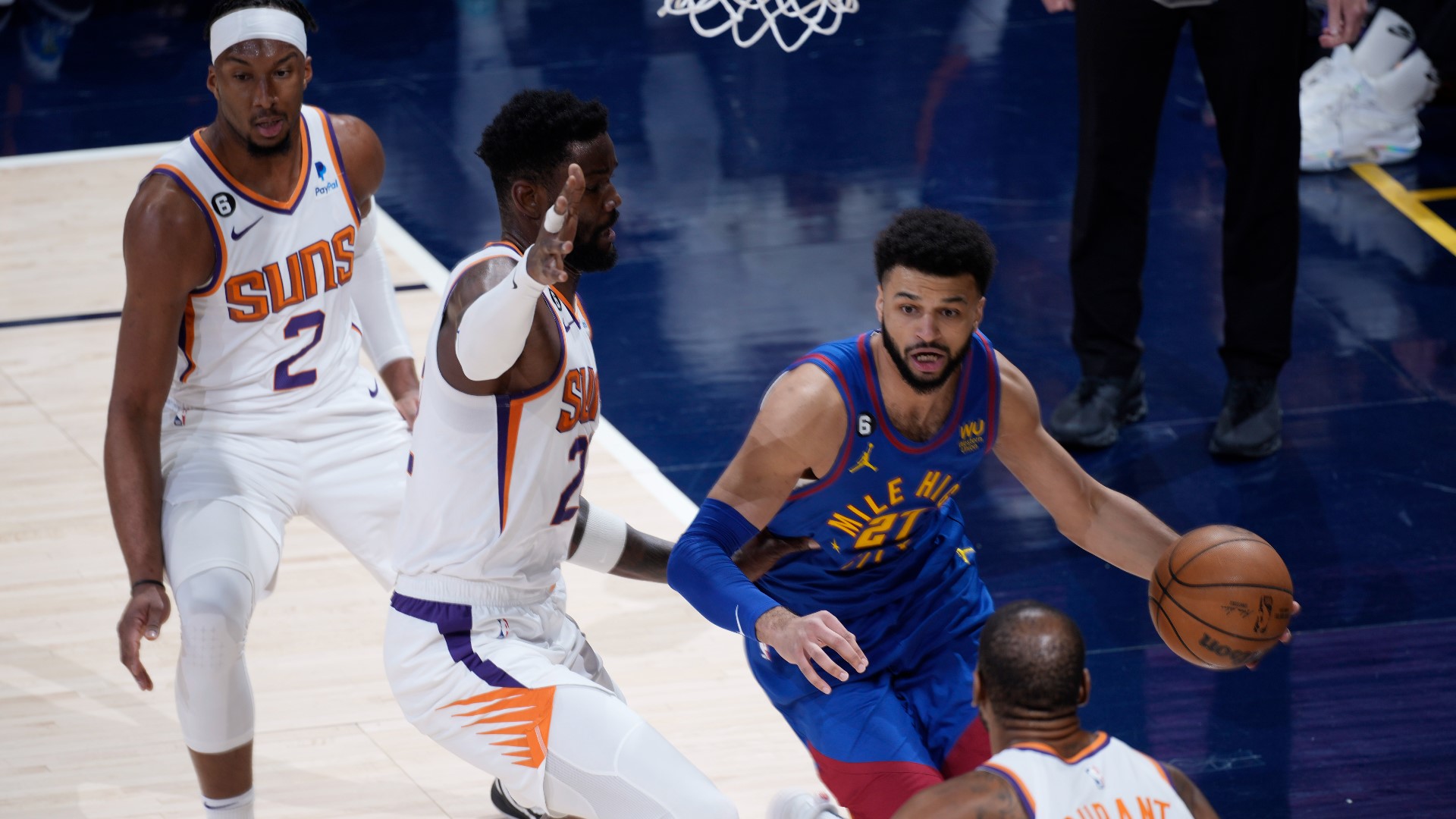 Denver Nuggets try to make starstudded Suns look average again