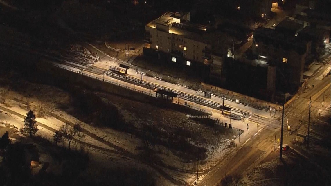 Police look for suspect in Denver stabbing | 9news.com