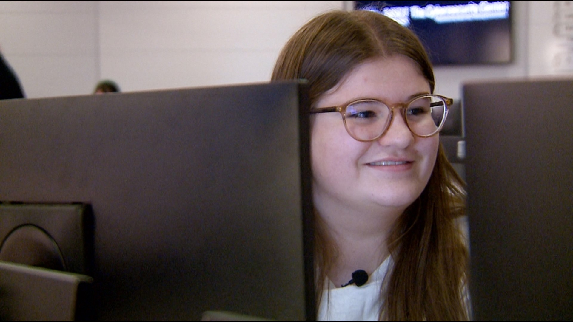 Girls demonstrate cybersecurity skills at Colorado competition | 9news.com