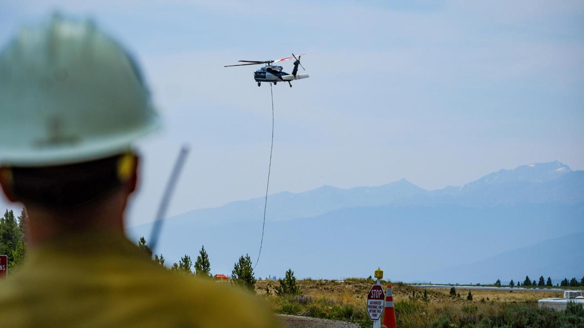 Willow Fire burns more than 5,800 acres west of Leadville