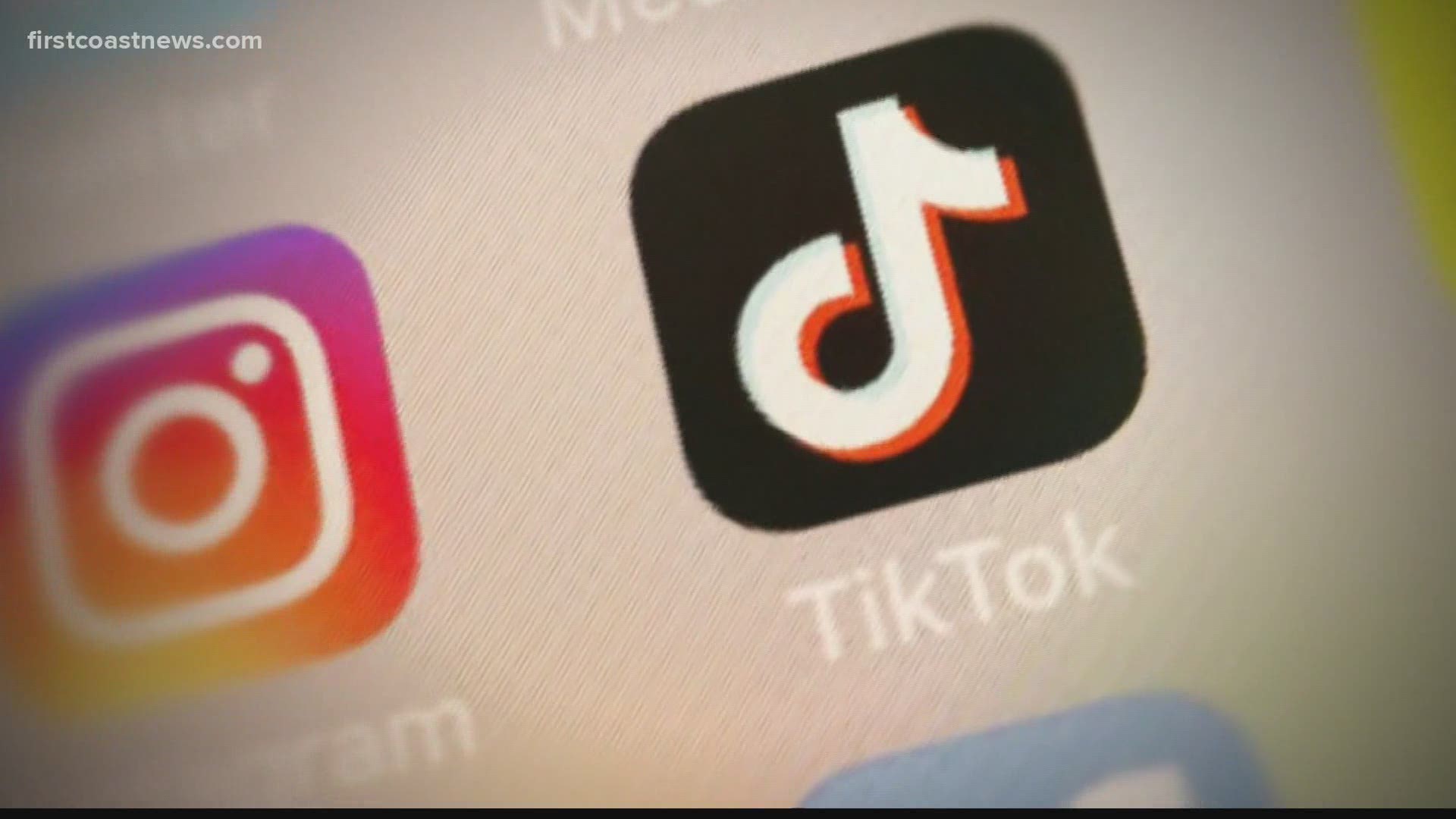 9NEWS Legal Expert Whitney Traylor explains the U.S. ban on Tik Tok and WeChat.