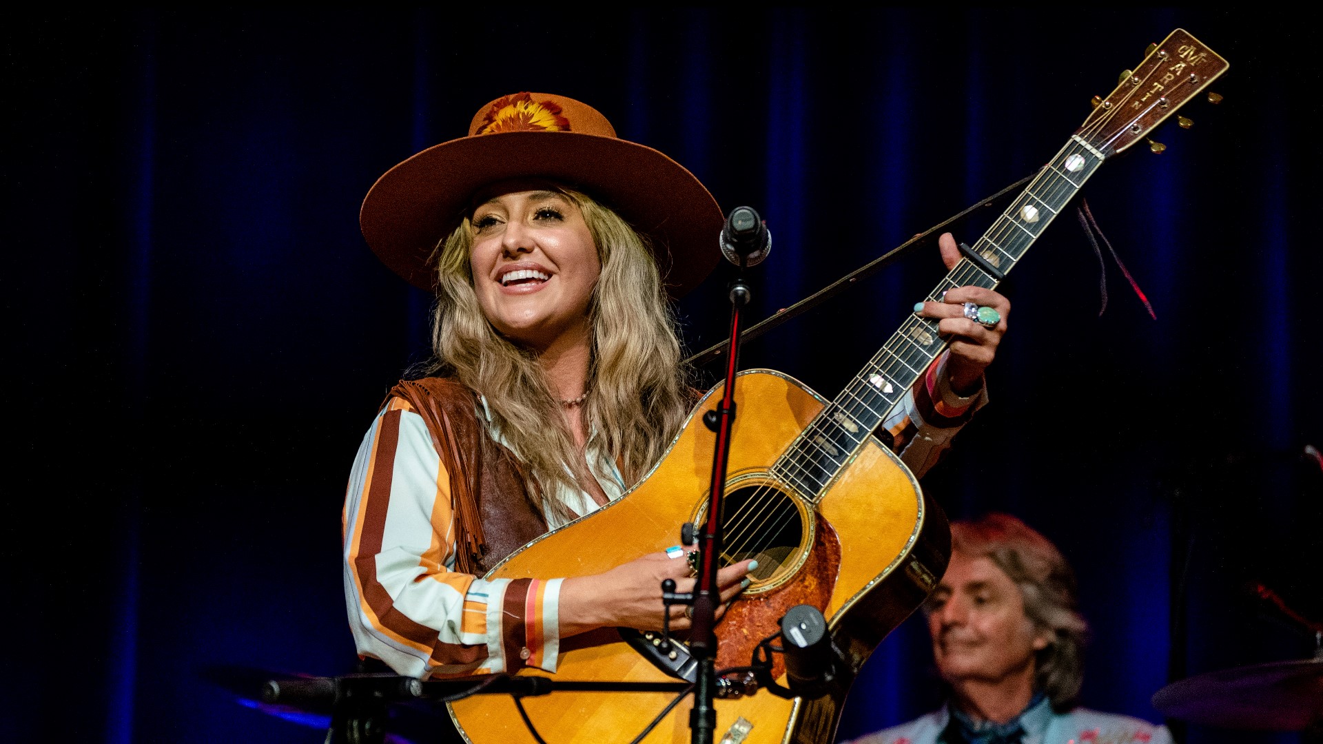 'Yellowstone' singer Lainey Wilson to play Red Rocks concert