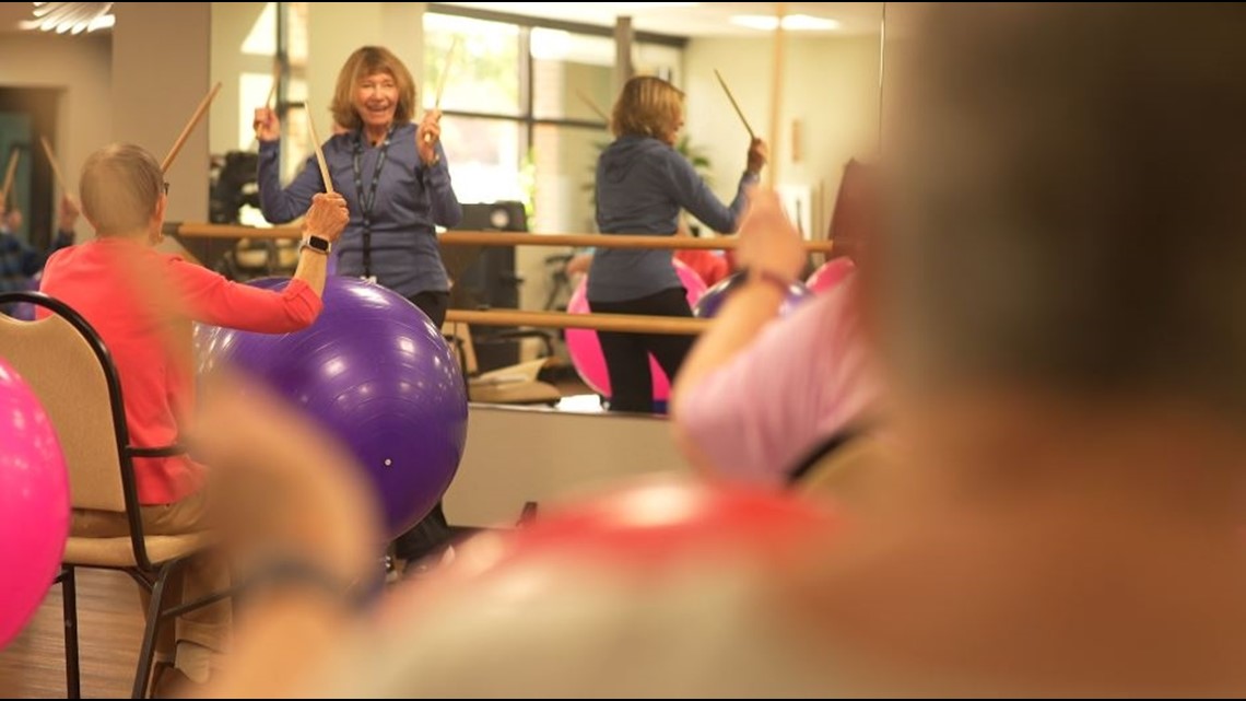 Retirement community hosts drumming class for residents - Vimarsana News