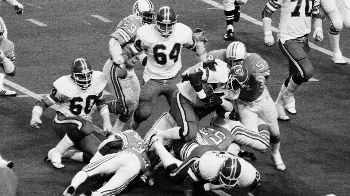 Otis Armstrong dead at 70: Denver Broncos running back passes away as  teammates pay tribute