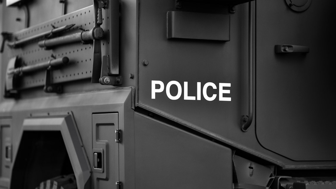 Thornton police work training exercise at Denver Premium Outlets