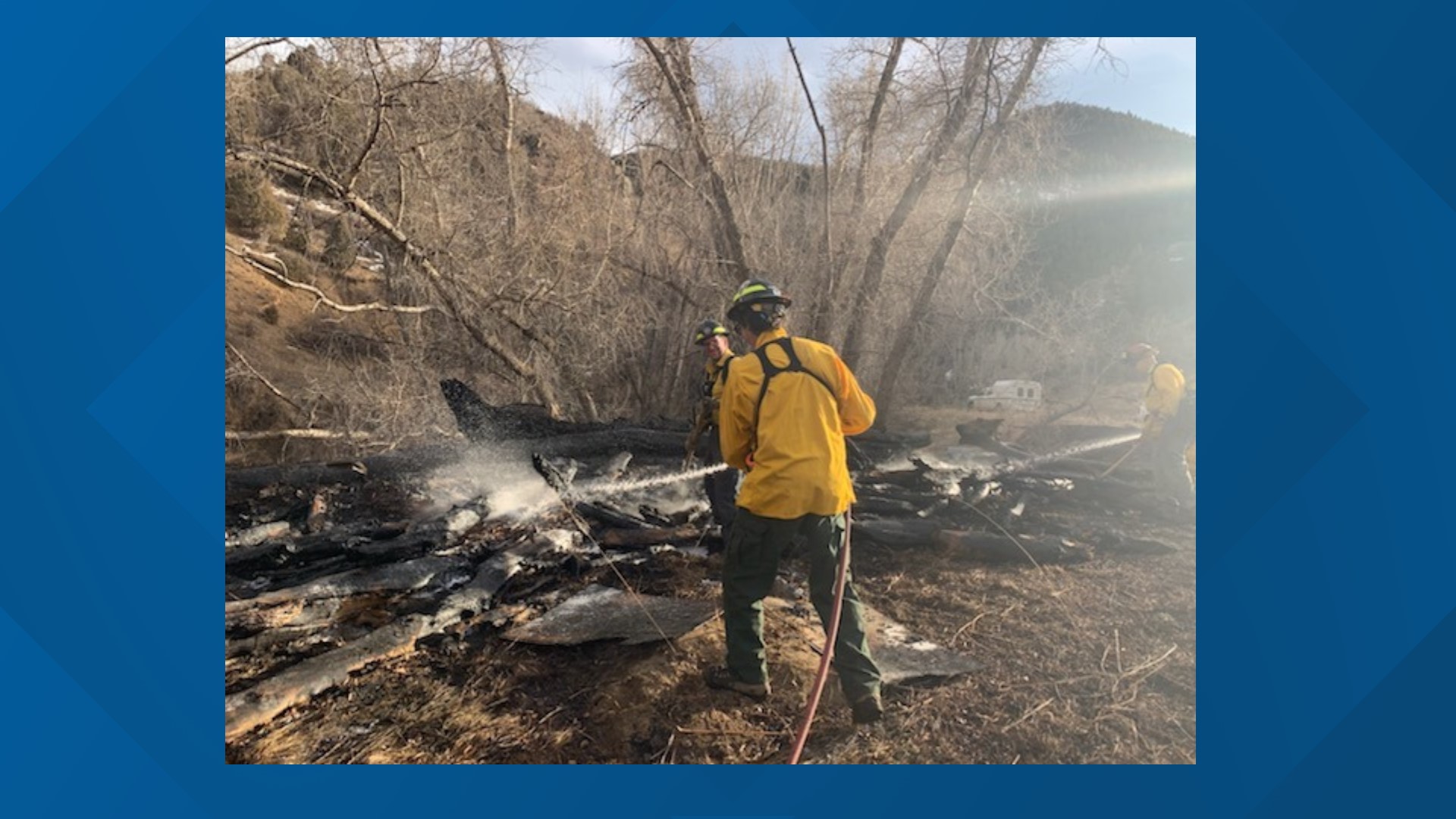 Wildfire closes stretch of Highway 119 near Black Hawk