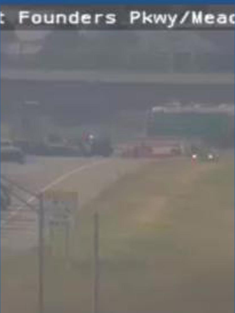 Southbound I-25 closed in Castle Rock after crash | 9news.com