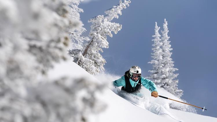 Colorado resort extending its ski season