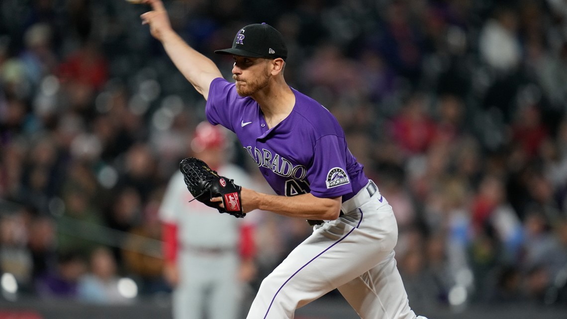 Cron homers twice to back Senzatela as Rockies beat Cubs 9-6