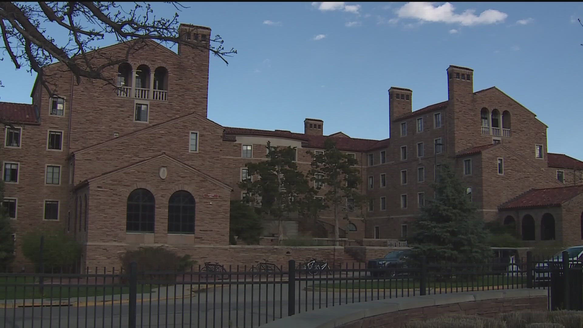 The first of thousands of students will make their way to their new homes Monday on the CU Boulder campus.