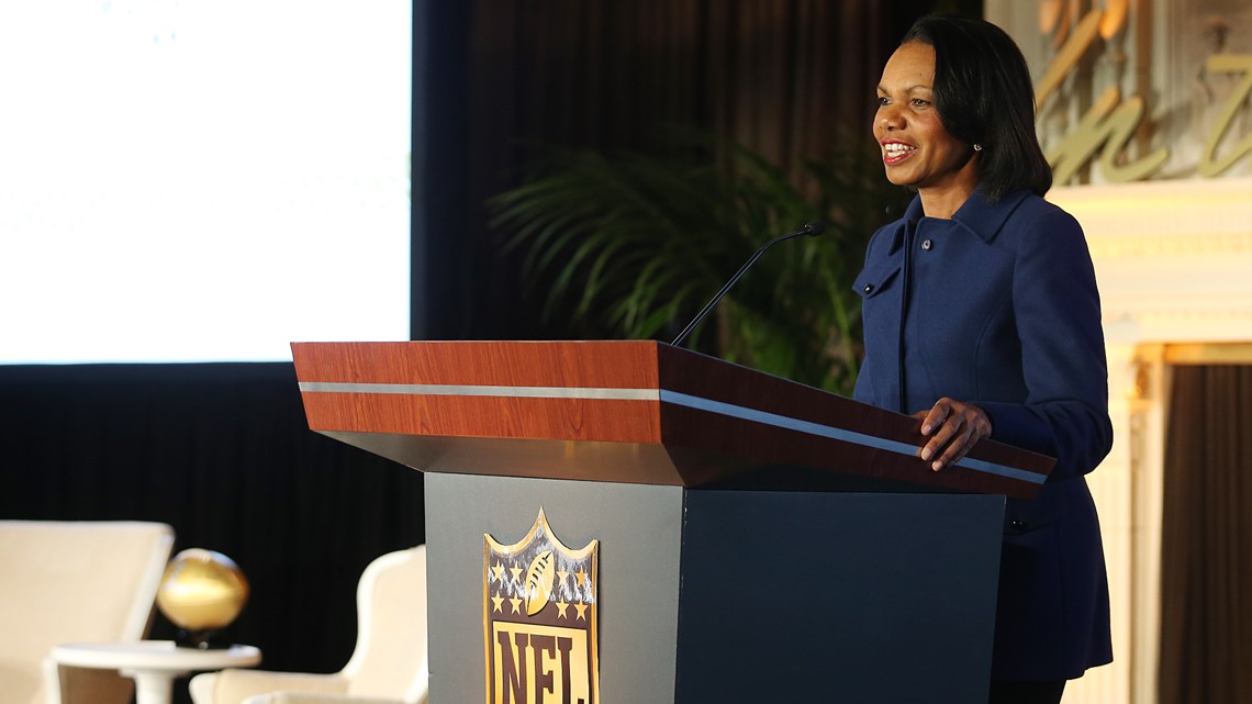 Denver, Colorado, USA. 8th Jan, 2023. Broncos part owner CONDOLEEZZA RICE  is all smiles on the Broncos sideline before the start of the 1st. Half at  Empower Field at Mile High Sunday