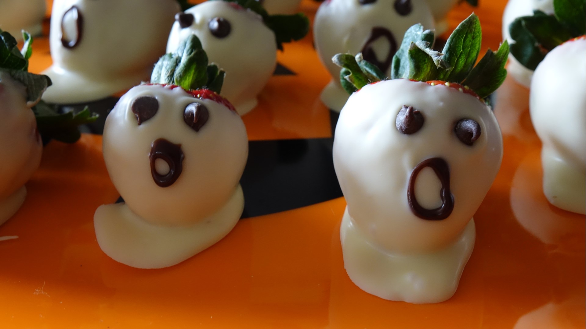 the-ultimate-collection-of-100-halloween-party-food-recipes-this-tiny