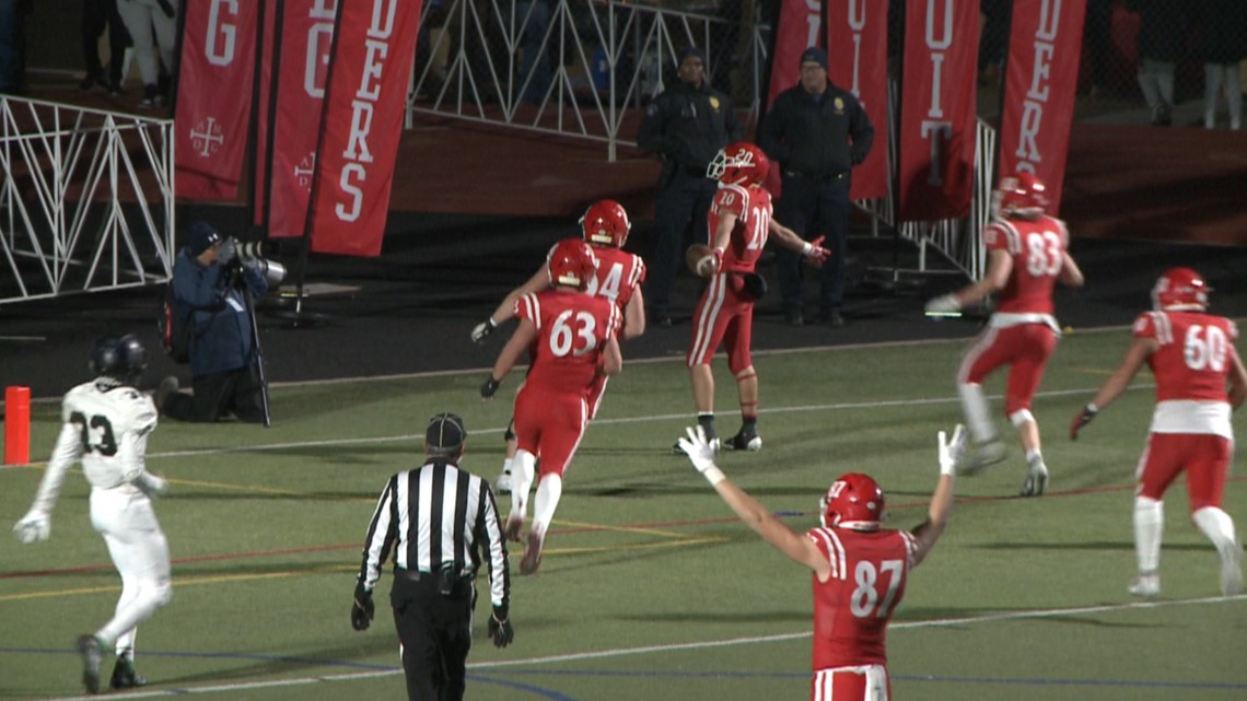 Regis Jesuit defeats Fossil Ridge in 5A football playoffs