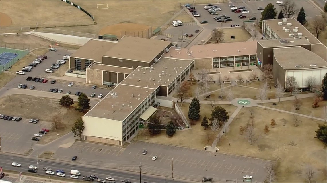 Médicos investigan caso de tuberculosis en George Washington High School