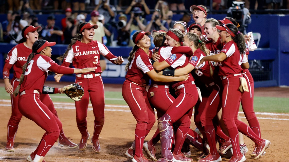 Oklahoma wins third Women's College World Series in a row | 9news.com