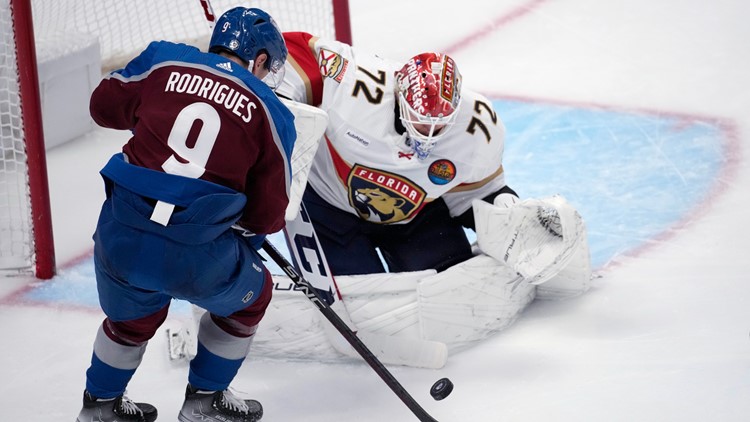 Panthers squander 3-goal lead, regroup for 5-4 win over Avs