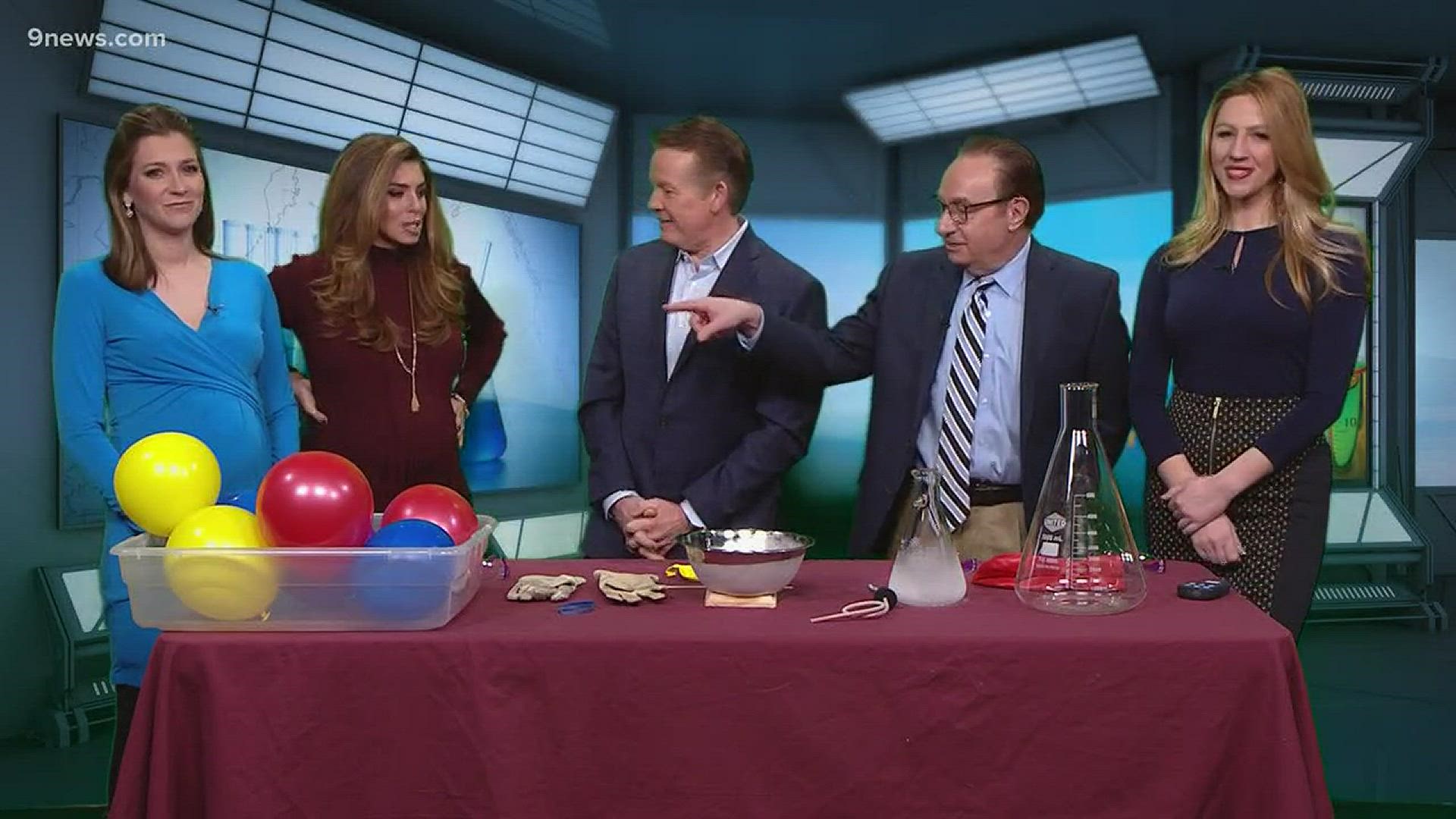 Should you fill your tires when that low-pressure light comes on? Maybe not, Steve Spangler uses balloons to demonstrate the science of tire pressure.