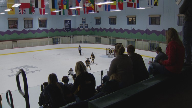 Abuse from parents pushing youth hockey refs out | 9news.com