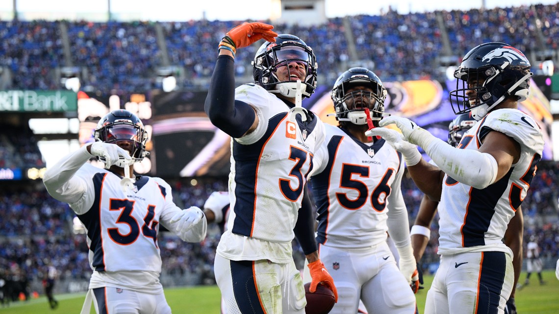 Photo: Baltimore Ravens defeat Denver Broncos 10-9 in Baltimore -  BAL20221204117 