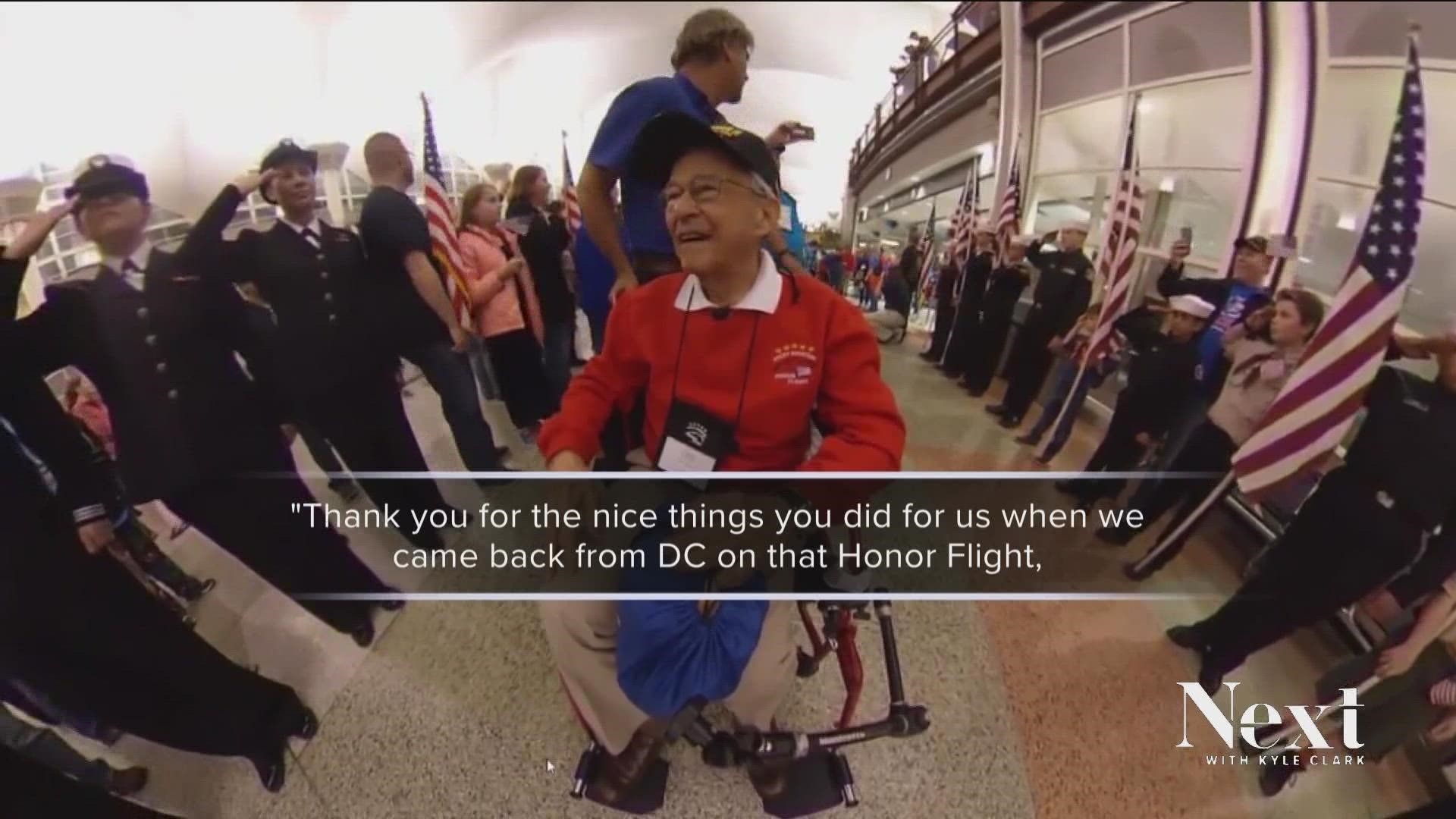 WWII veteran Les Mendelson passed away Thursday at age 98, leaving behind a message of kindness and gratitude.