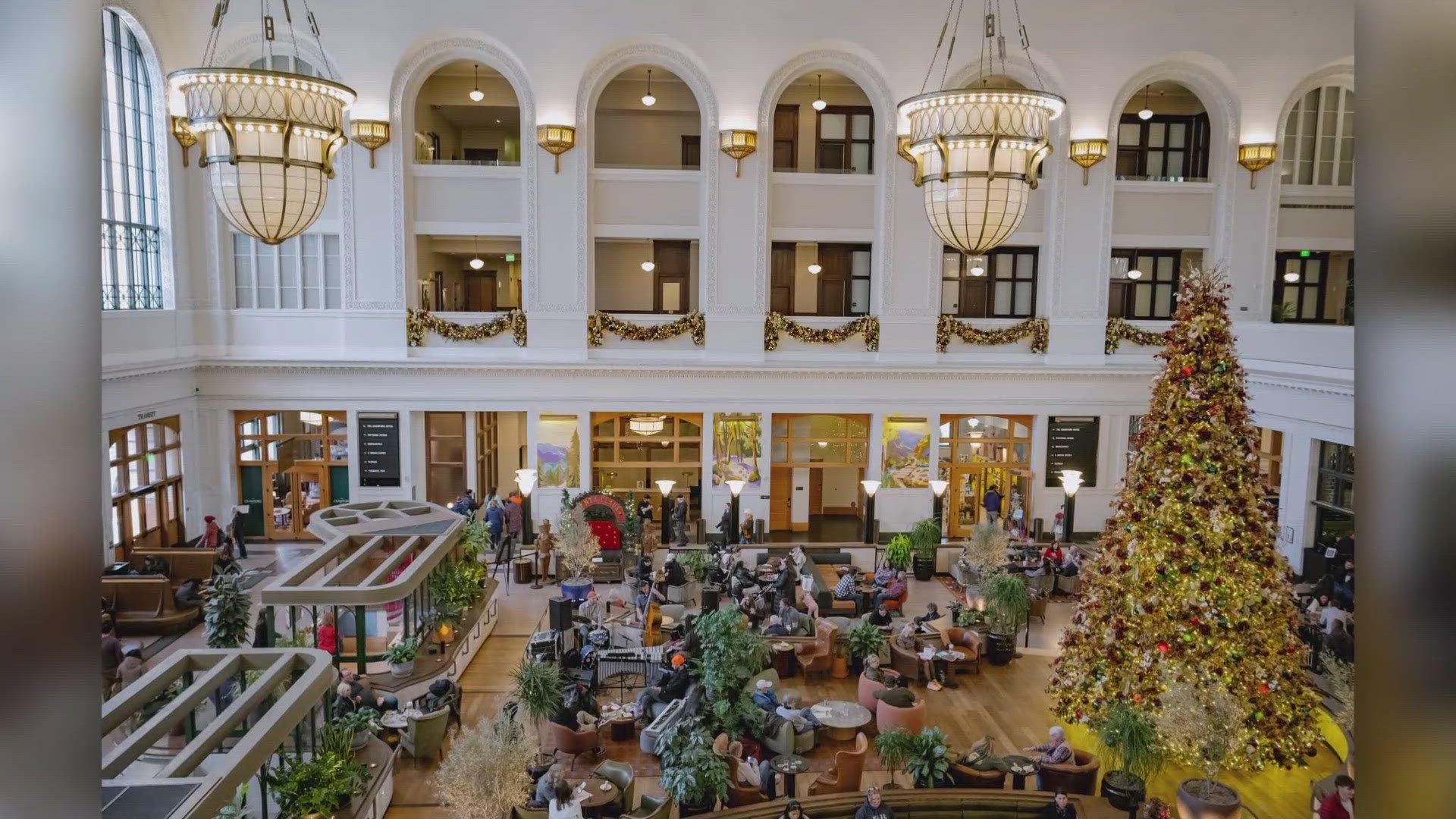 Denver's Union Station kicks off holiday season with 'Grand Illumination', image size:1920x1080
