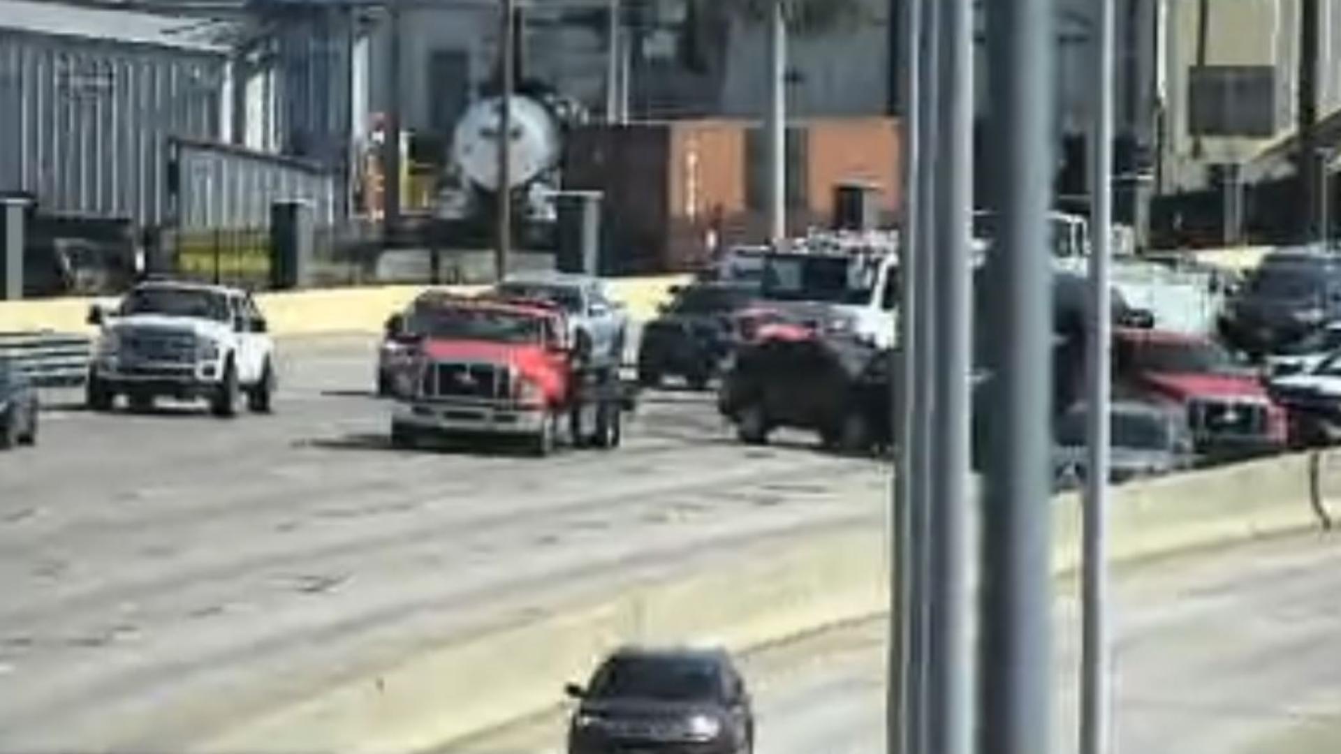Four-car crash slows traffic on southbound I-25 in Denver | 9news.com