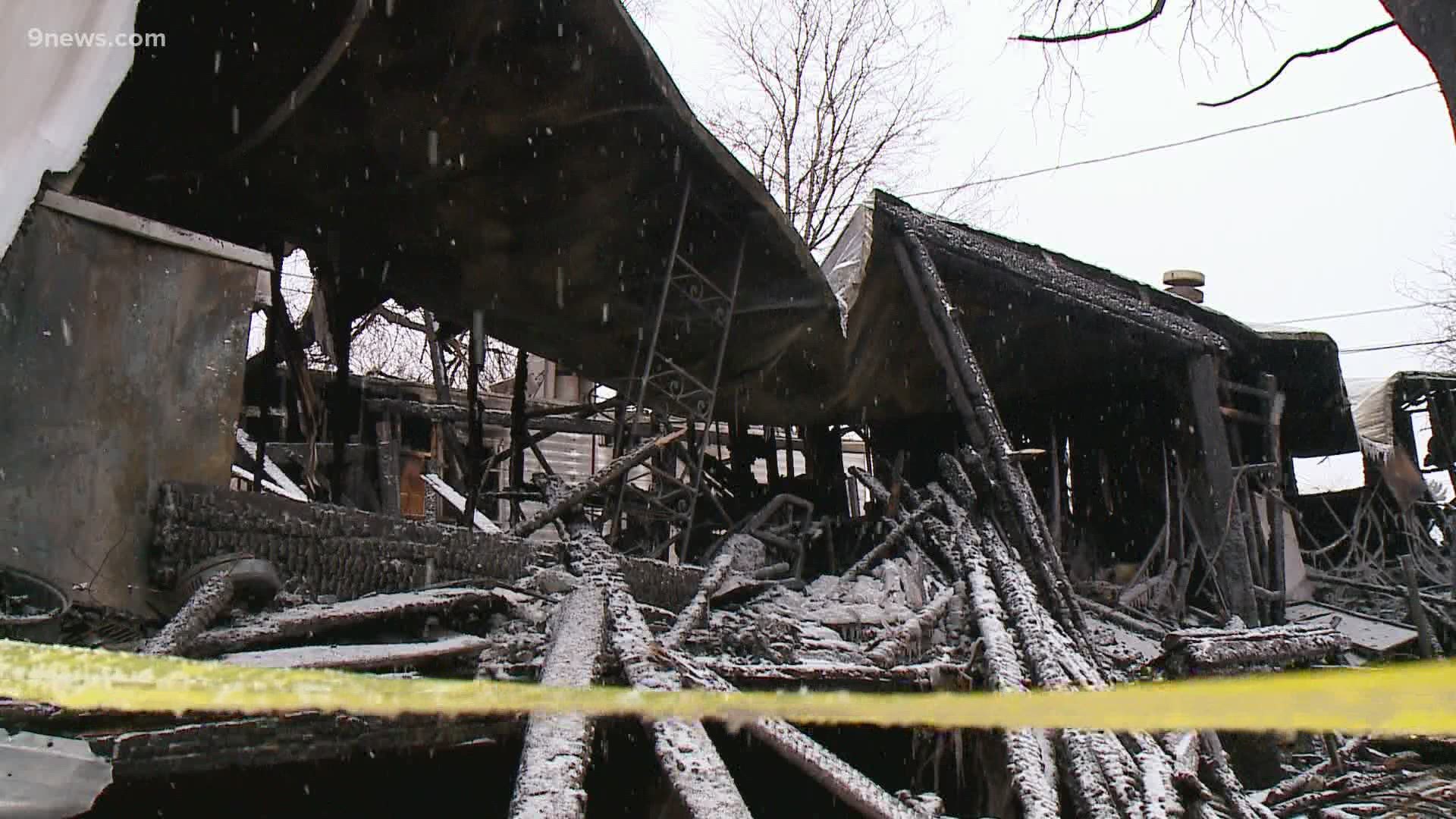 When mobile homes went up in flames, firefighters and deputies worked to save lives.