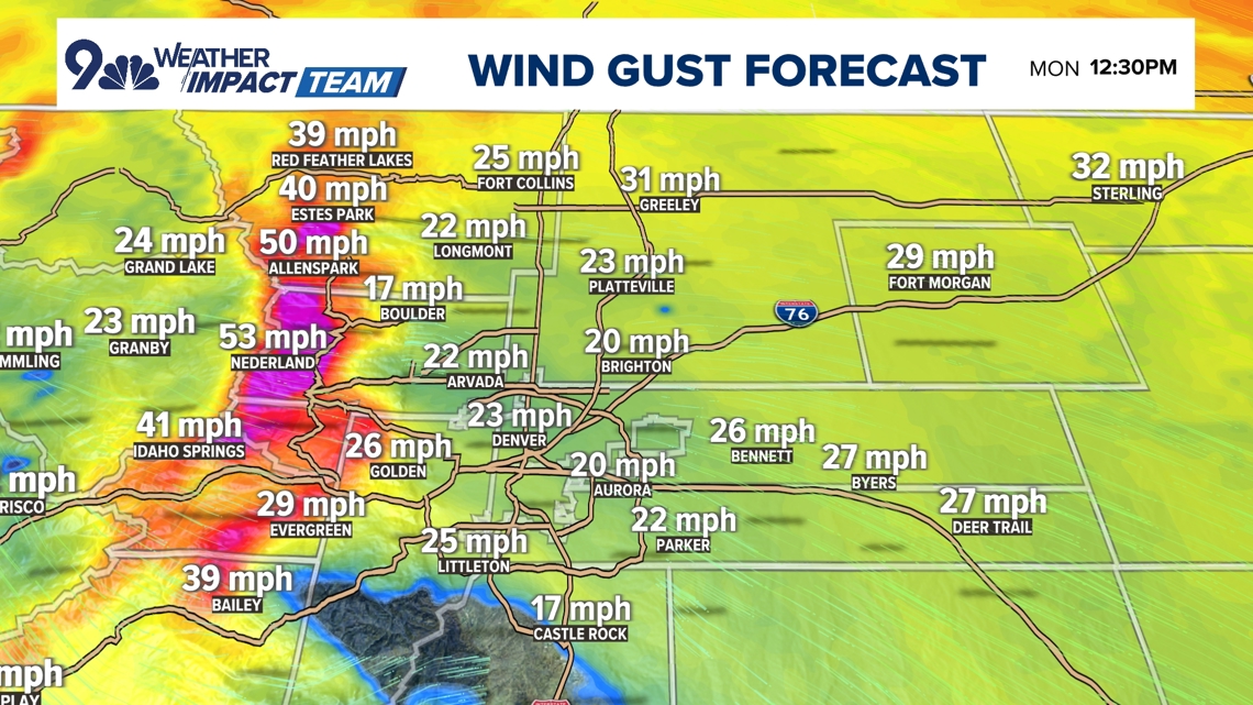 Strong Winds Cause Power Outages for Thousands Across Midwest