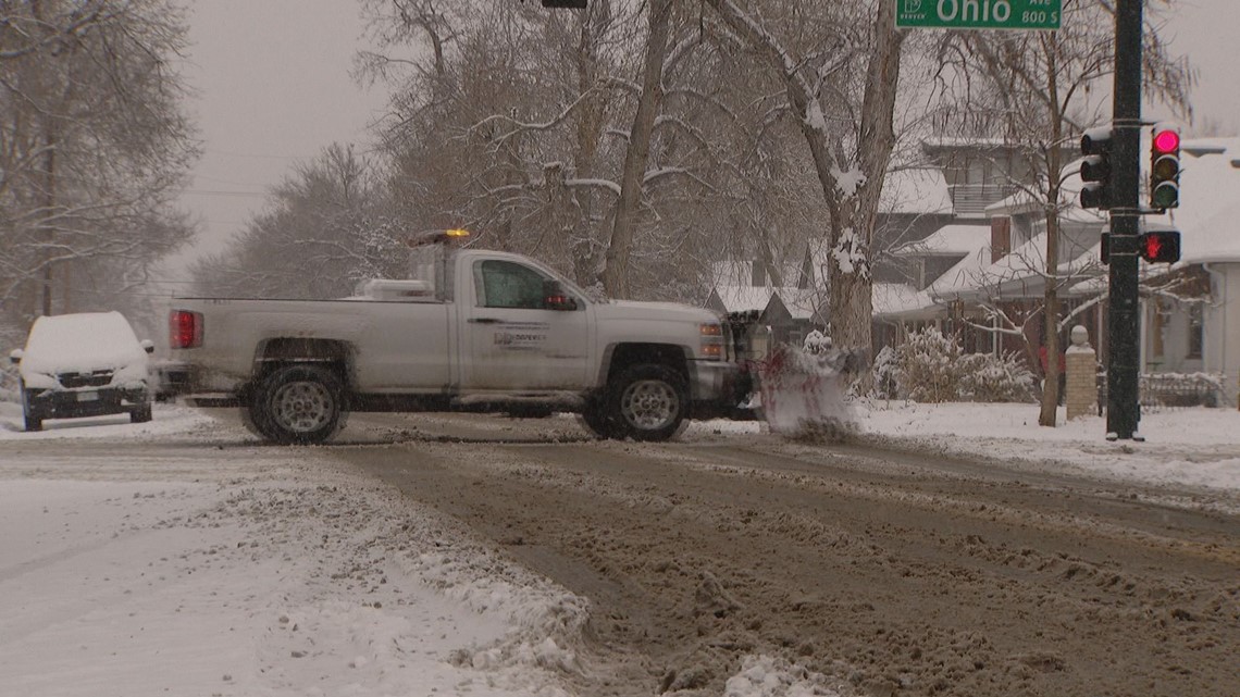 Volunteers plow Denver's residential streets - Vimarsana News