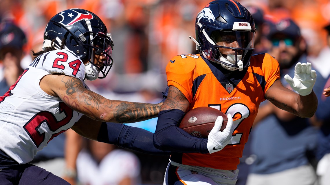 September 18, 2022: Houston Texans quarterback Davis Mills (10) throws a  pass in the first half of the football game between the Denver Broncos and  Houston Texans at Empower Field Field in