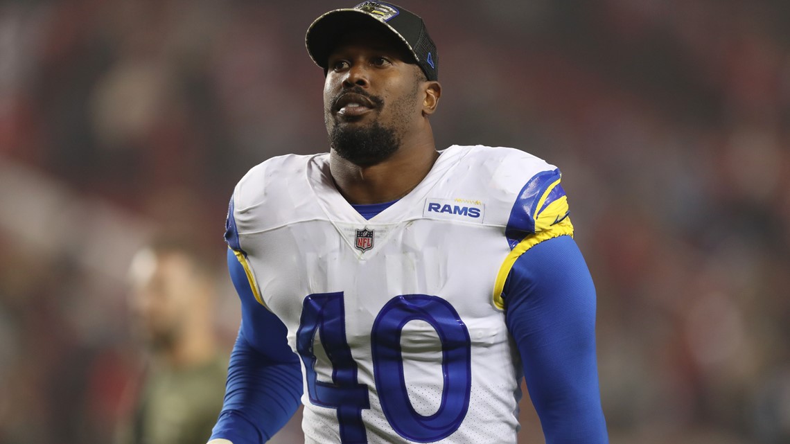 Los Angeles Rams linebacker Von Miller (40) holds up the Lombardi