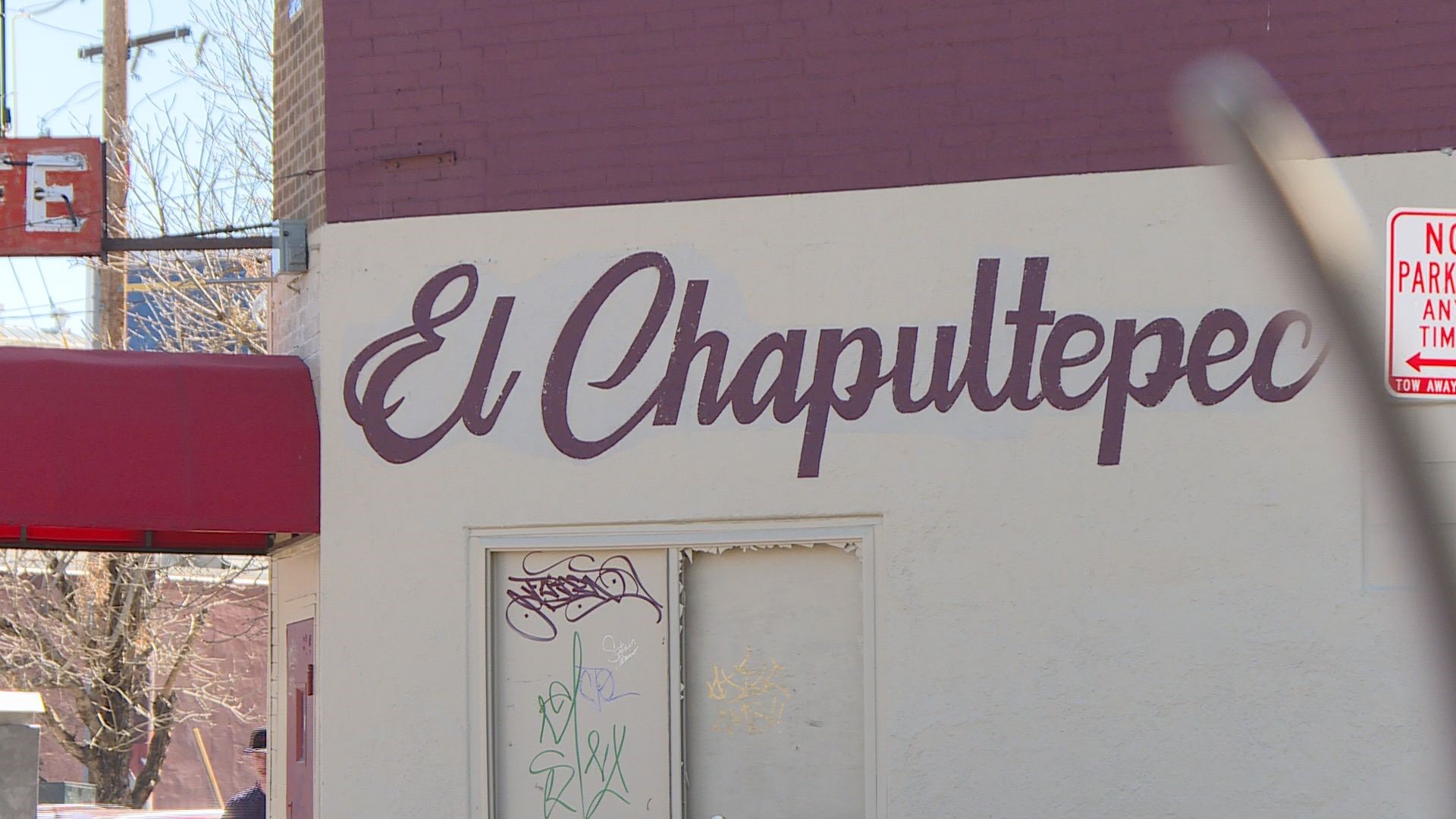 The current owners of El Chapultepec say the building's structural integrity is compromised.