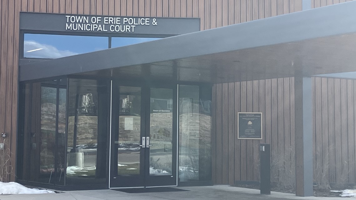 Erie Police fires four officers, another resigns after complaint - Vimarsana News