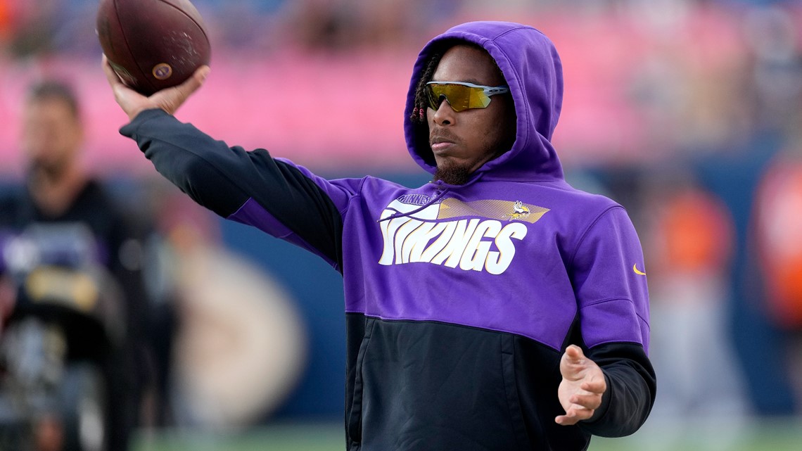 Minnesota Vikings linebacker William Kwenkeu (47) plays against the Denver  Broncos during an NFL preseason football game, Saturday, Aug. 27, 2022, in  Denver. (AP Photo/Jack Dempsey Stock Photo - Alamy