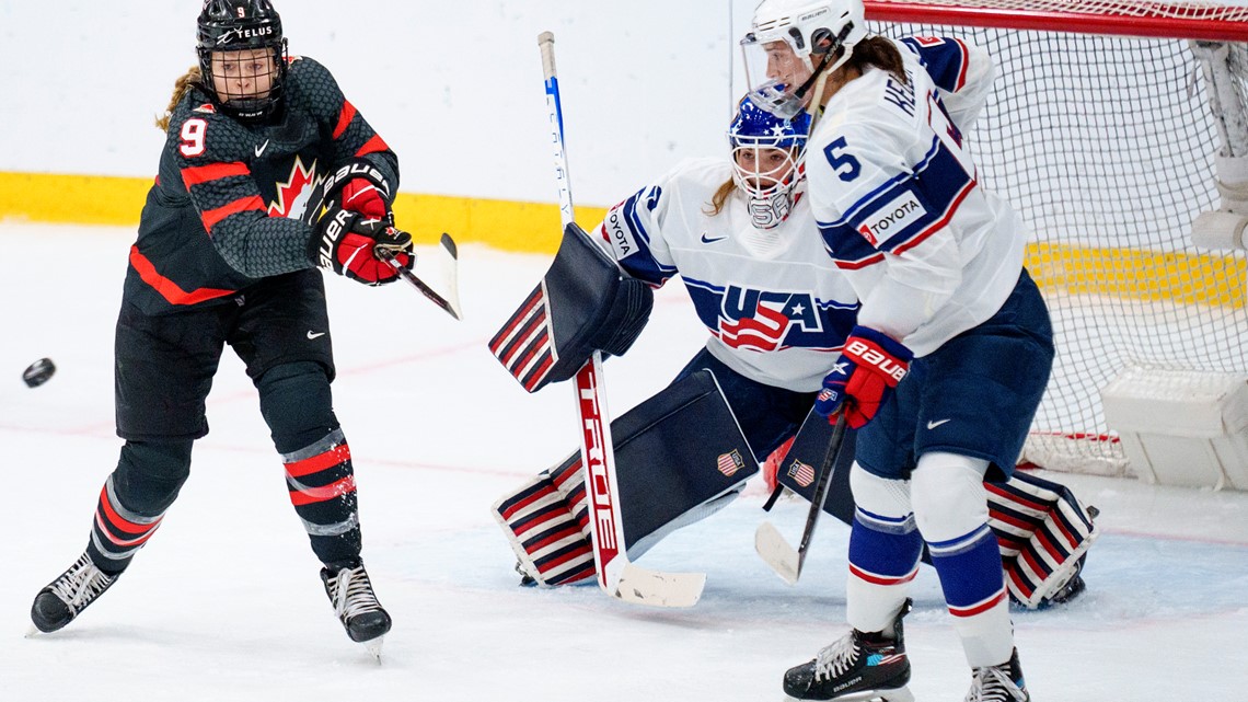 US beats Canada at women’s hockey world championship