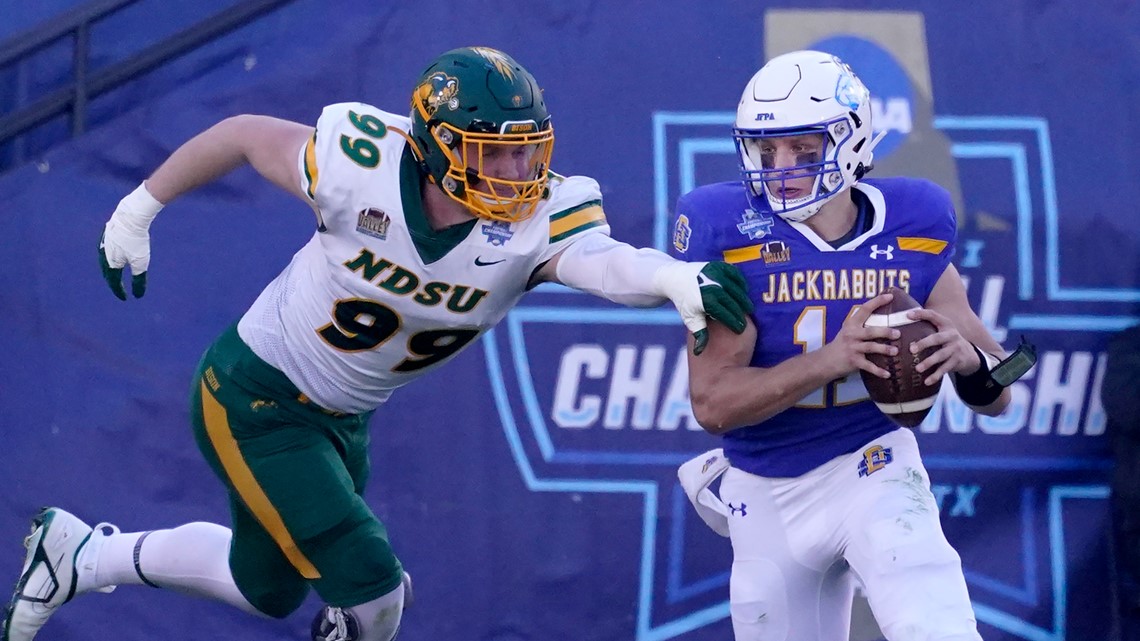 South Dakota State Wins 1st National Championship, Defeats NDSU | 9news.com