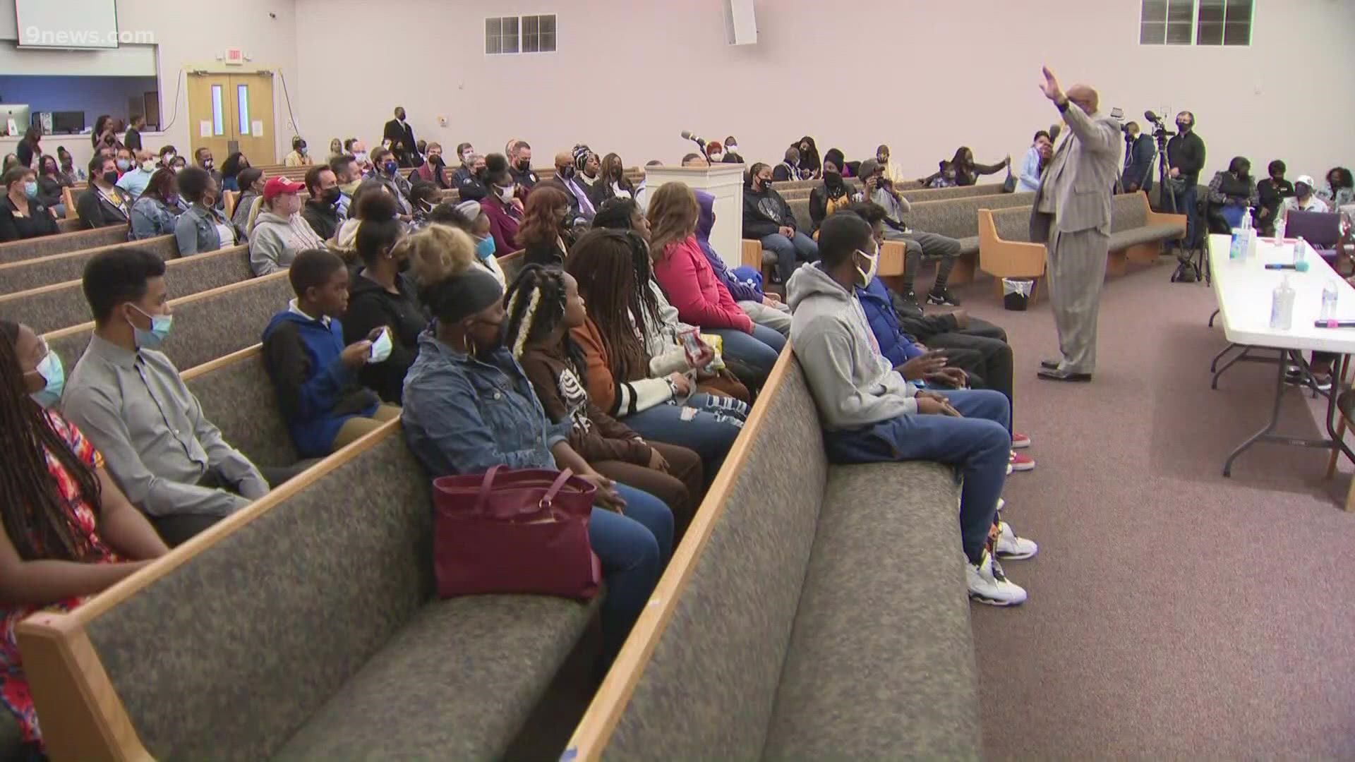 The meeting comes after nine teens were shot near Aurora high schools in one week.