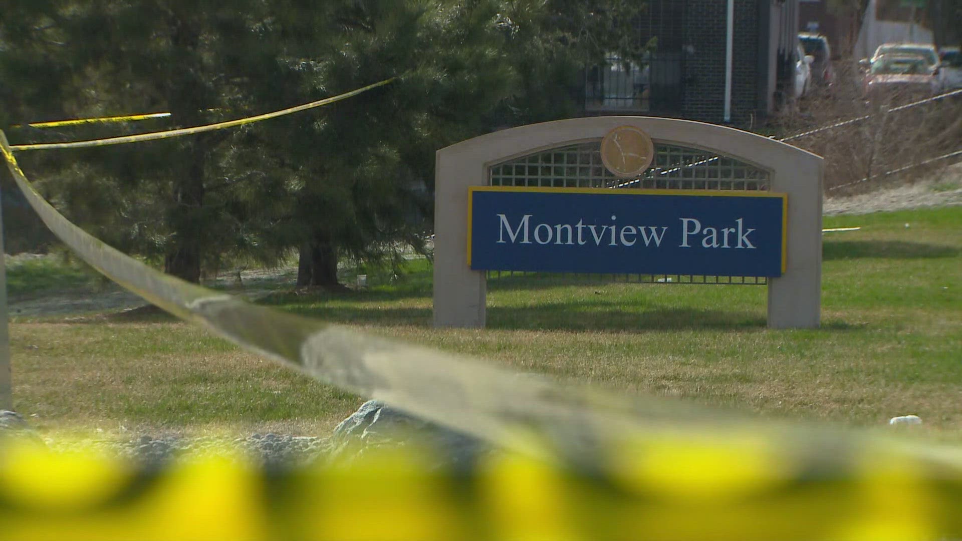 Police in Aurora, Colorado, are looking for two suspects in the fatal shooting of a man at Montview Park on Thursday afternoon.