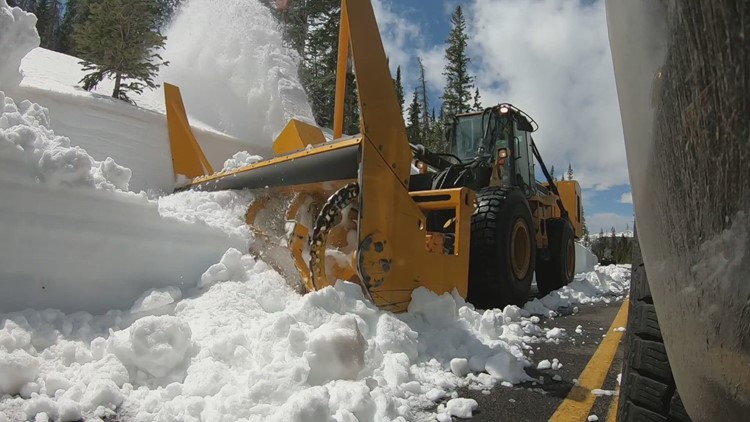 After 4 decades, Trail Ridge Road plow driver ready to call it a career
