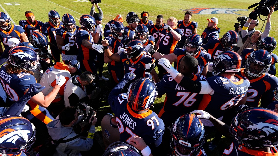 Denver Broncos guard Netane Muti comes onto the field for their NFL  football game against the Kansas City Chiefs, Sunday, Dec. 5, 2021 in  Kansas City, Mo. (AP Photo/Reed Hoffmann Stock Photo 