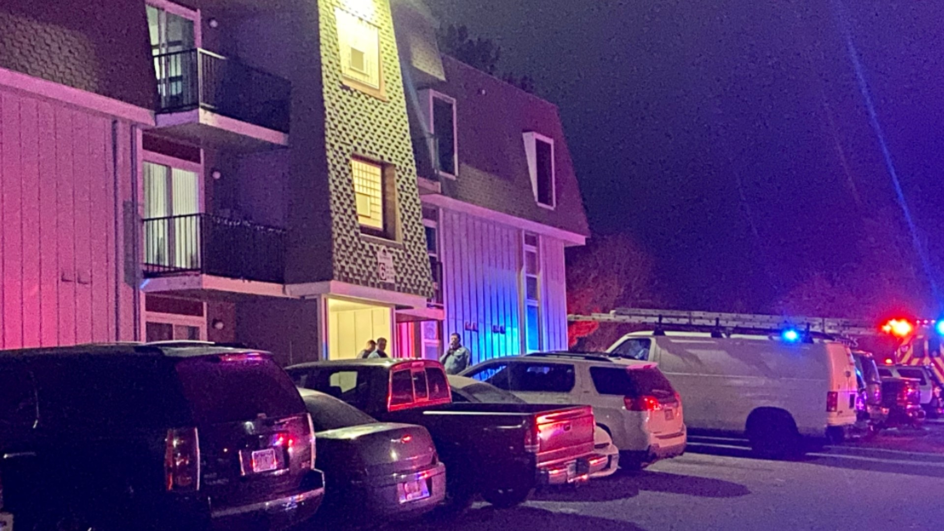 1 person dead in apartment fire in Adams County, Colorado